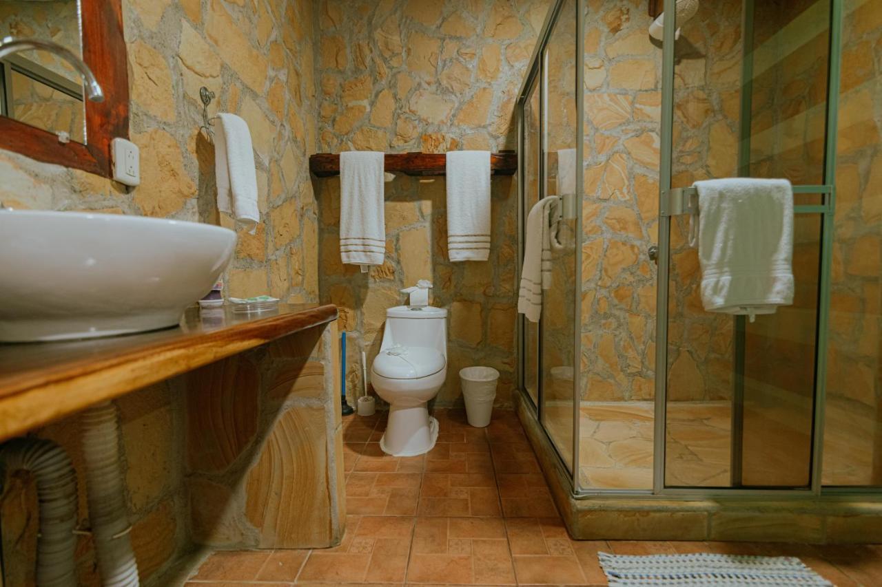 Oasis Diverse Adult Retreat Quepos Bagian luar foto