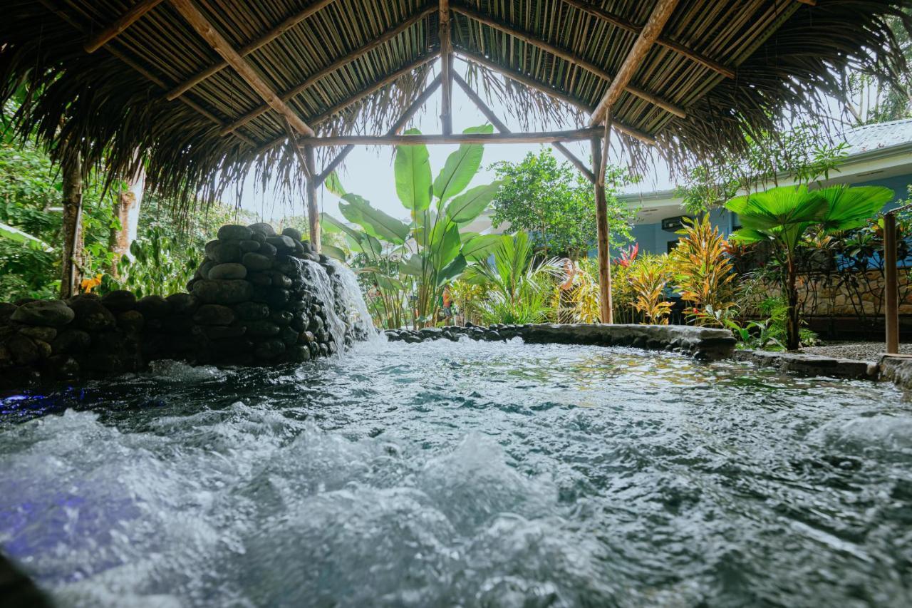 Oasis Diverse Adult Retreat Quepos Bagian luar foto