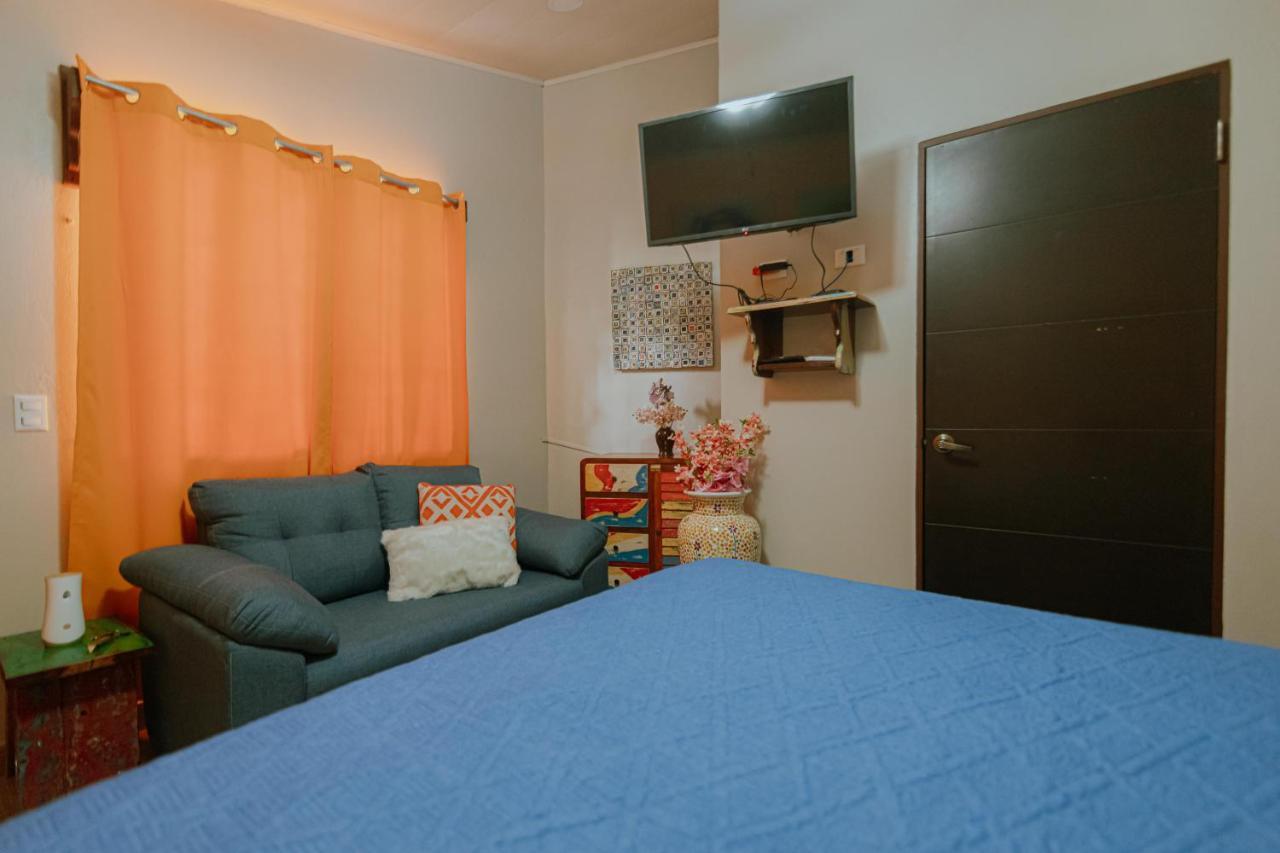Oasis Diverse Adult Retreat Quepos Bagian luar foto